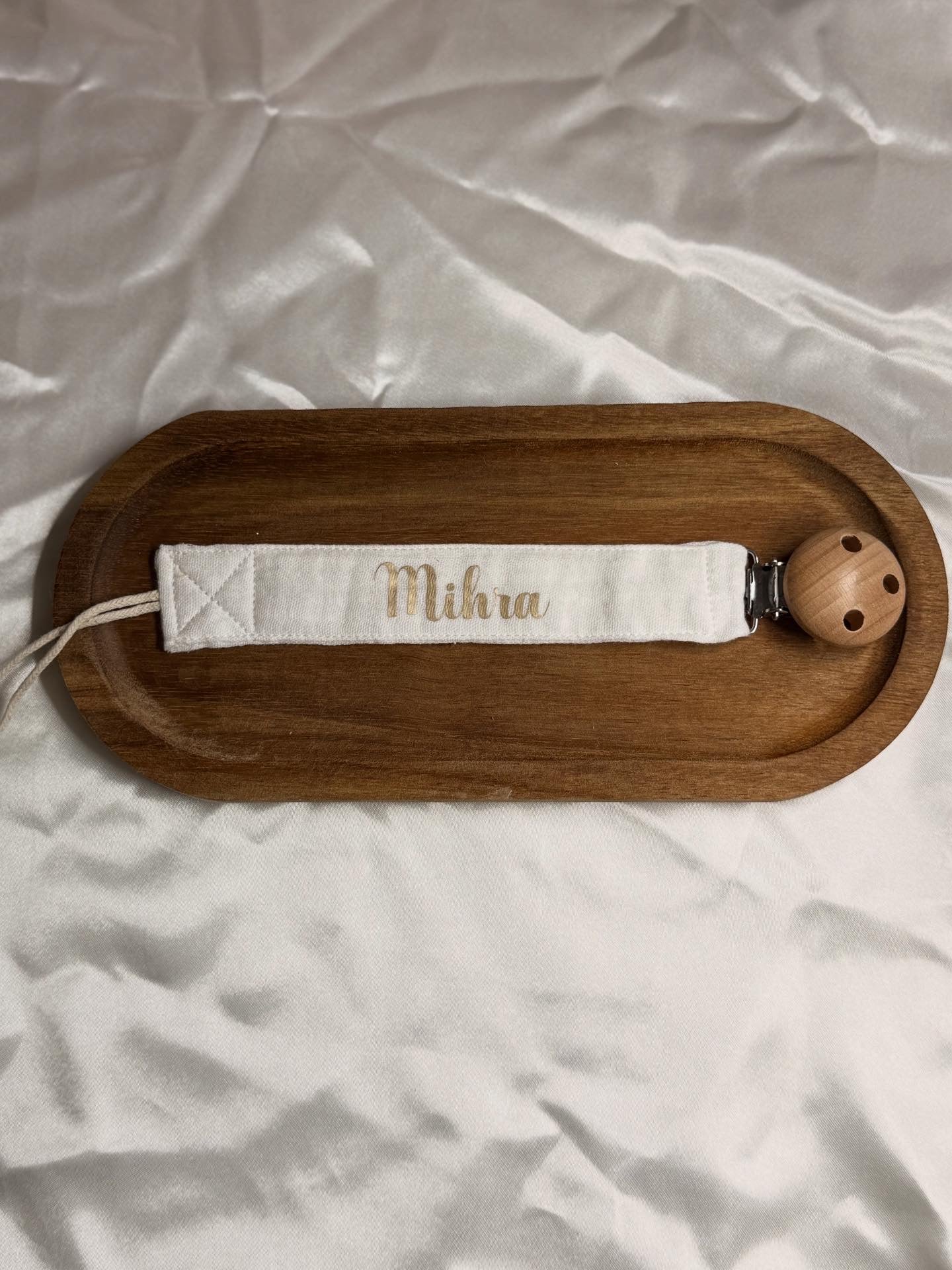 Attache-tétine personnalisée – Maison SMEY