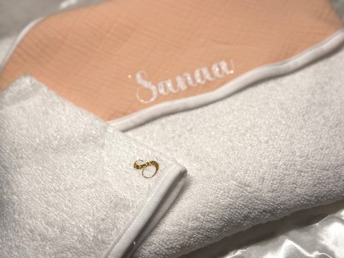 Cape de bain personnalisée avec gant assorti – Maison SMEY Maison SMEY